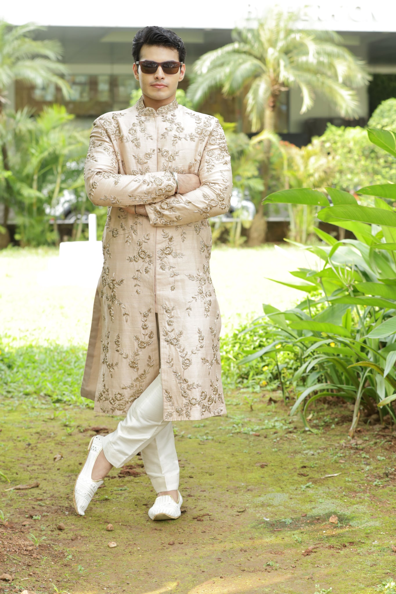 AASHNI- Men's Blended Sherwani